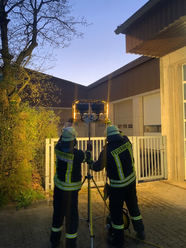 FW Beverungen: Nachwuchs für den Einsatz: 24 Feuerwehrkräfte meistern Grundlehrgang