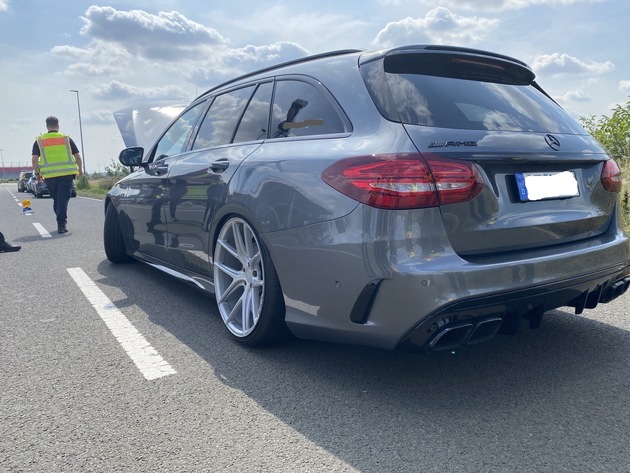 POL-PPMZ: Tuning-Kontrolle am Europakreisel in Mainz
