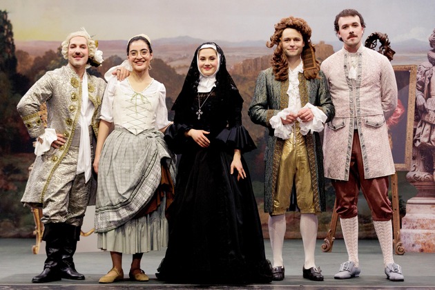 Comedy meets Theater: ARD Kultur und rbb bringen &bdquo;Banausen&ldquo; auf die gro&szlig;e B&uuml;hne