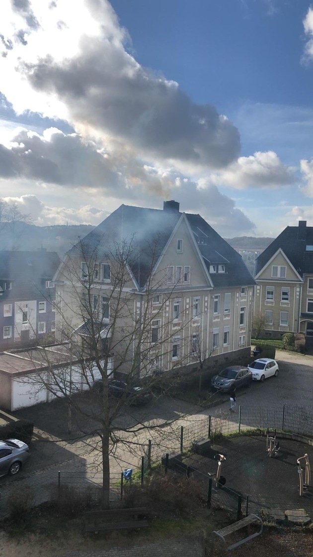 FW-EN: Wetter - Kaminbrand in der Gartenstraße