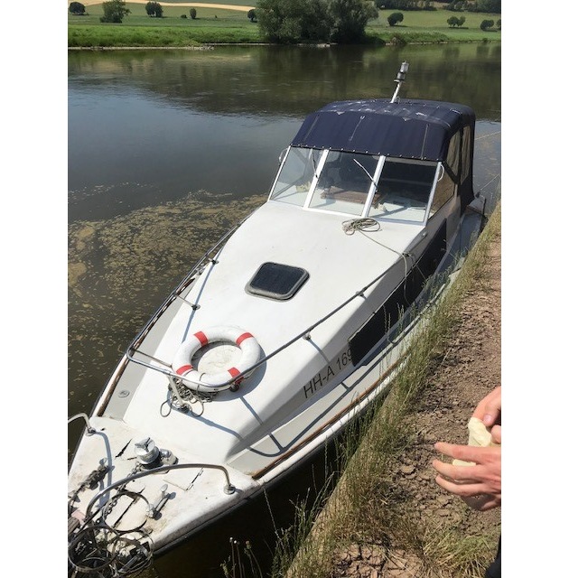 POL-NI: Polle/Bodenwerder/Nienburg-Abgetriebenes Kajütboot auf der Weser