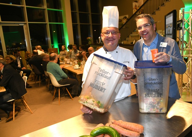 Weniger Abfälle, mehr Wertschätzung / Resteessen im Bremerhavener 4-Sterne-Hotel klärt auf