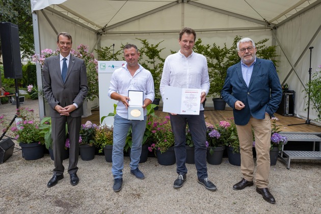 Drei Auszeichnungen für landschaftsgärtnerische Leistungen auf der BUGA Erfurt/Lindenlaub GmbH gewinnt Staatsehrenpreis 2021