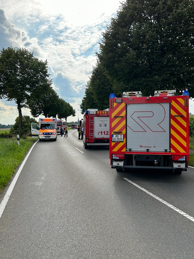 FW Selfkant: Tödlicher Verkehrsunfall auf der L228 zwischen Saeffelen und Bocket