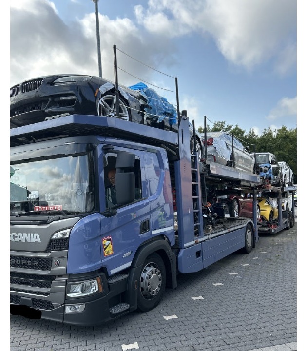 POL-OS: Abfall statt Autos: Polizei stoppt bei Großkontrolle illegalen Transport nach Estland