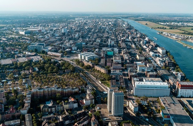 BASF bietet honorarfreies Fotomaterial zur Hauptversammlung 2018 (FOTO)