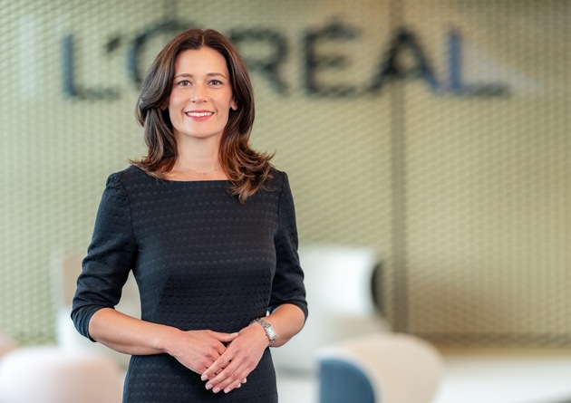 Personelle Ver&auml;nderung bei L'Or&eacute;al DACH: Olivier Chartres ist neuer CFO, Julia Huhn &uuml;bernimmt Kommunikation &amp; Public Affairs