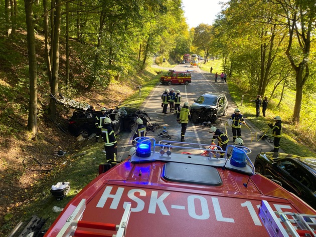 FF Olsberg: Schwerer Verkehrsunfall auf B480 Olsberg Richtung Assinghausen