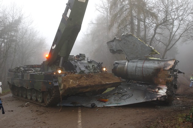 Bergung des Tornado (FOTO)