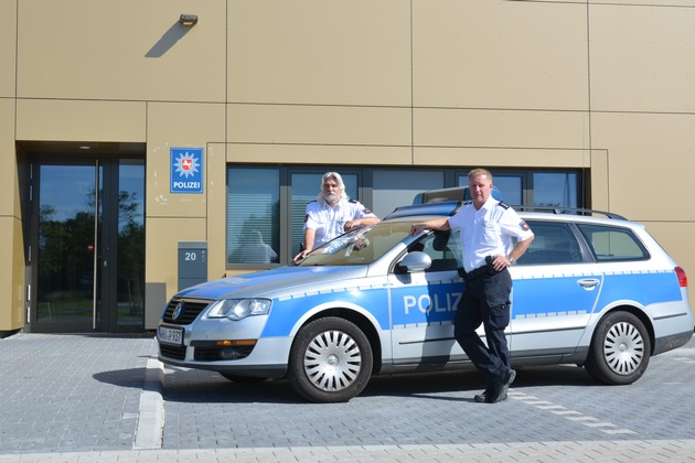 POL-WHV: Die Polizeistation Fedderwardergroden zieht in die Bunte Wache ein (2 FOTOS)
