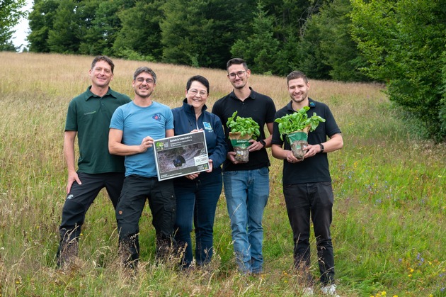 Presse-Information: Auerhahn-Projekt gewinnt beim Naturschutzwettbewerb „Unsere Heimat &amp; Natur“
