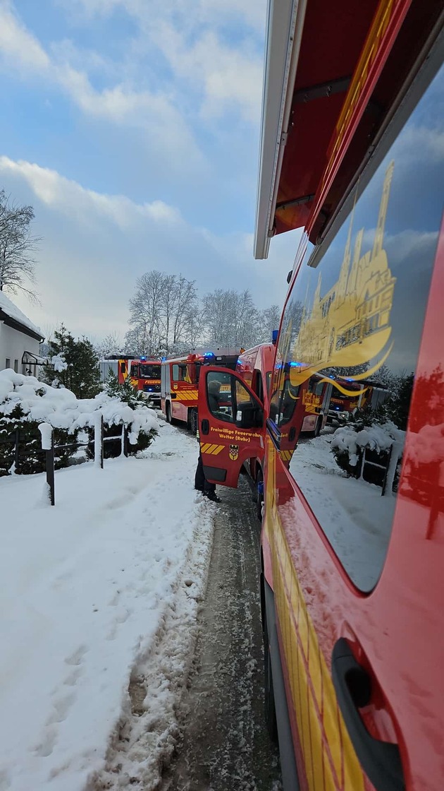 FW-EN: Wetter - Schnee sorgt auch heute für Einsätze der Feuerwehr Wetter (Ruhr)