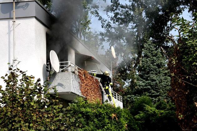 FW-E: Wohnungsbrand in Frillendorf, ältere Dame mit Rauchvergiftung in Klinik