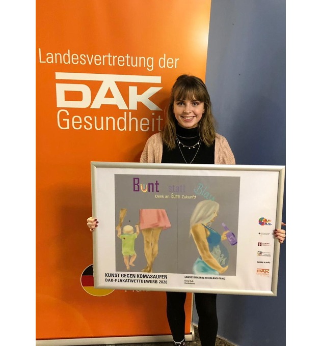 Schülerin aus Heidesheim gewinnt Plakatwettbewerb gegen Komasaufen