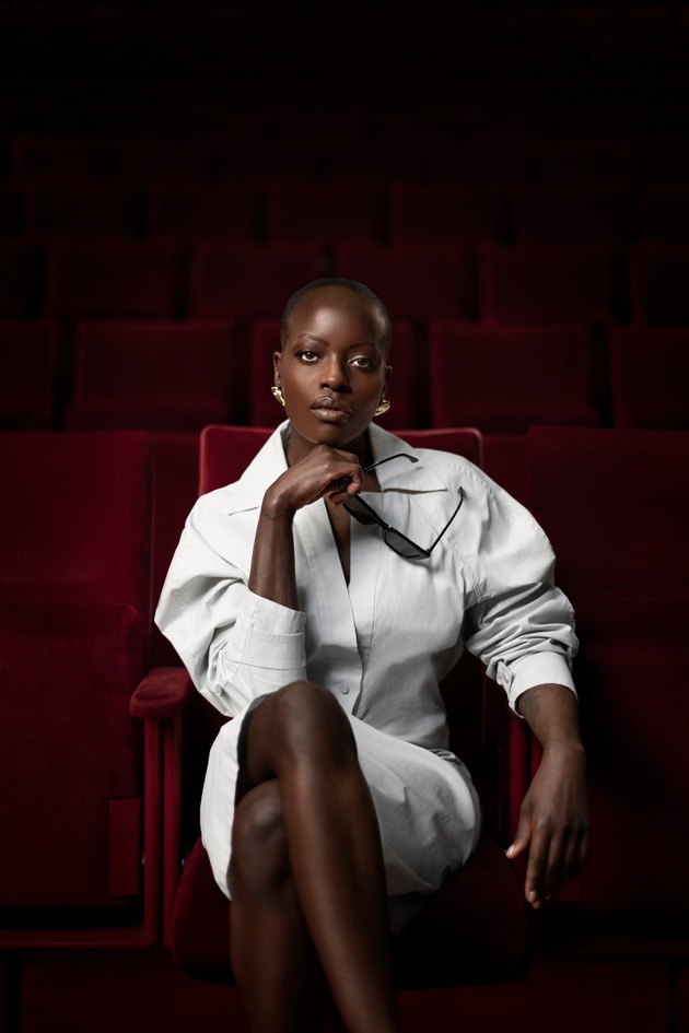 Internationale Stilikone, Musicalstar und legend&auml;re Filmfigur: Florence Kasumba &uuml;bernimmt Rolle der Miranda Priestly in DER TEUFEL TR&Auml;GT PRADA &ndash; Das Musical