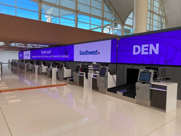 Automatisierte Gepäckaufgabe am Denver International Airport eröffnet / Deutscher IT-Partner Materna IPS realisierte die Installation