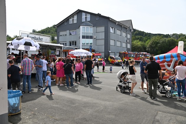 FF Olsberg: Kartoffelbraten beim Löschzug Bigge - Olsberg