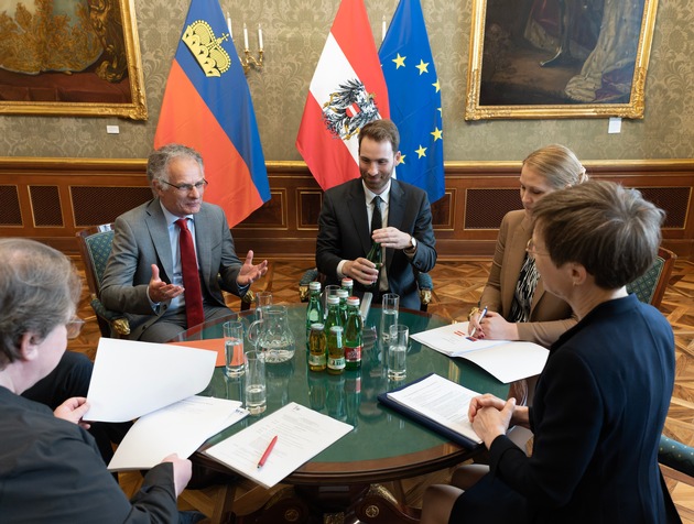 Regierungschefin Brigitte Haas auf Antrittsbesuch in Wien