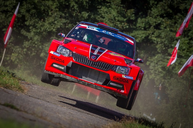 SKODA Triumph bei der Barum-Rallye: Jan Kopecky verteidigt Titel in der Tschechischen Rallye-Meisterschaft (FOTO)