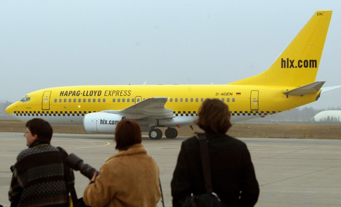 Hapag-Lloyd Express geht mit 140.000 Buchungen an den Start / TV-Star
Mariella Ahrens eröffnet offiziell den Flugbetrieb / Ausbau des
Streckennetzes in Südeuropa geplant