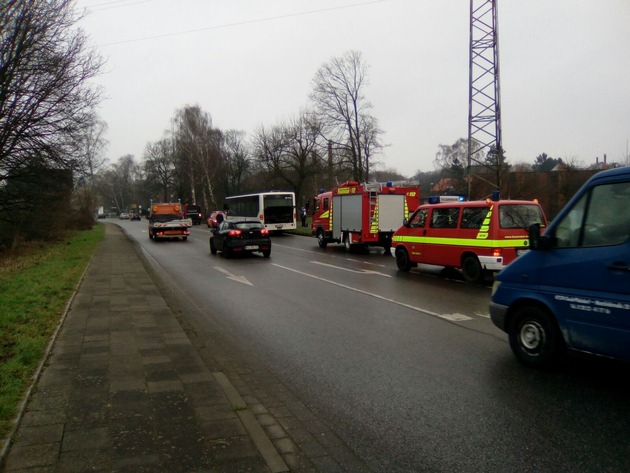 FW-KLE: Starke Rauchentwicklung aus Linienbus