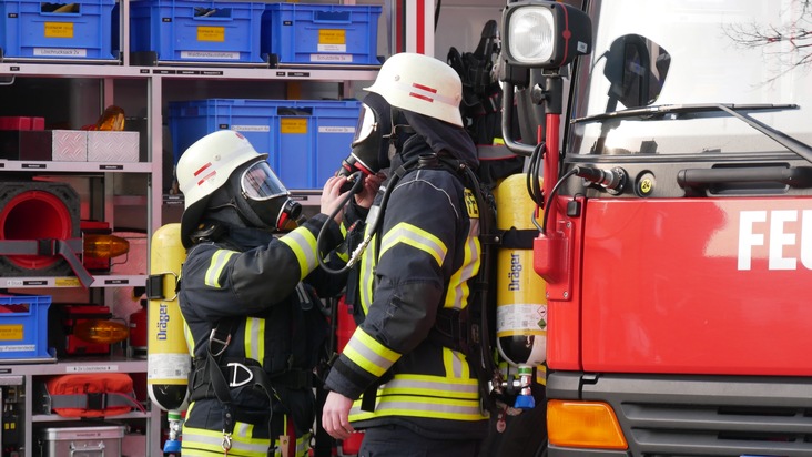FW Celle: Umstellung im Bereich Atemschutz - Überdrucktechnik erhält Einzug bei der Celler Feuerwehr