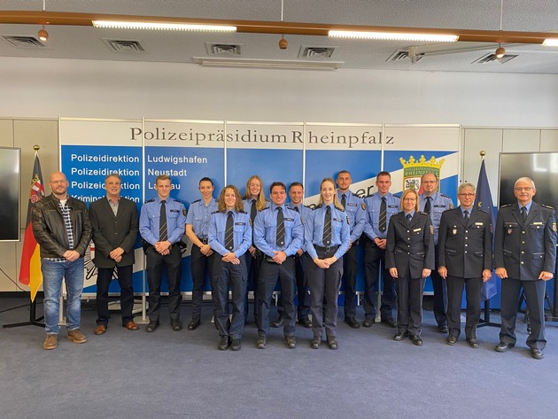 POL-PPRP: 50 &quot;neue&quot; Polizistinnen und Polizisten im Polizeipräsidium Rheinpfalz