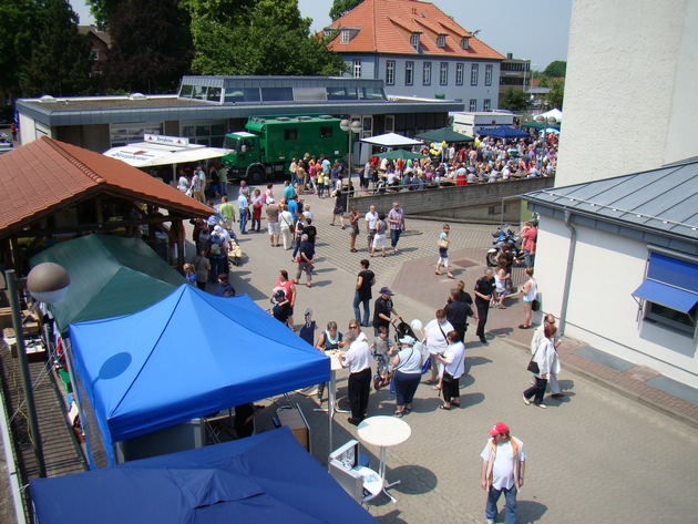 POL-NOM: Volles Haus und tolle Unterhaltung beim Tag der offenen Tür der Northeimer Polizei