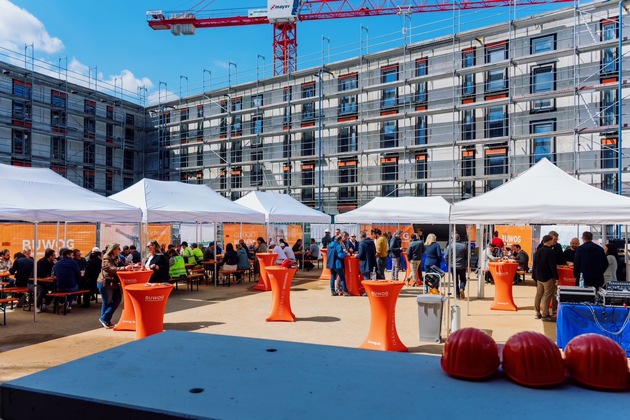 Richtfest f&uuml;r neues Wohnensemble in Karlsruhe