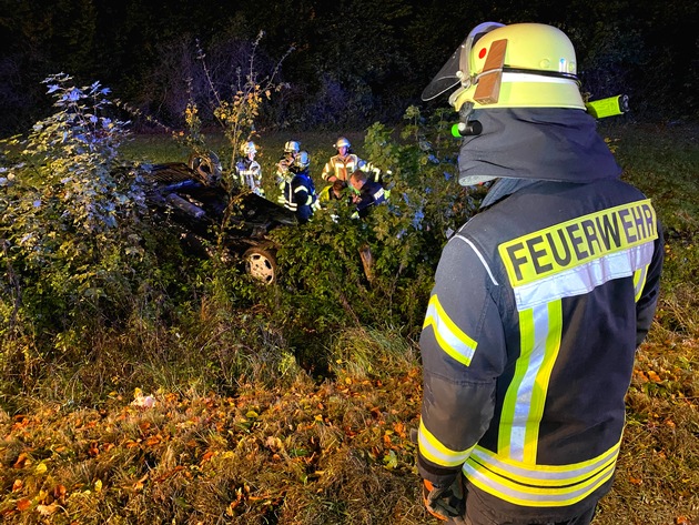 FW-PB: Zwei Verletzte nach Verkehrsunfall