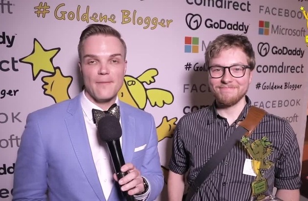 Goldene Blogger: Volksverpetzer ist Blog des Jahres - Tim Mälzer und Dorothee Bär ausgezeichnet Goldene Blogger: Volksverpetzer ist Blog des Jahres - Tim Mälzer und Dorothee Bär ausgezeichnet
