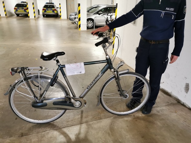 POL-WES: Dinslaken - Gazellefahrrad sucht Besitzer
