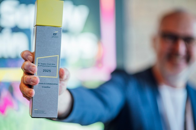 EY zeichnet Crowdfox mit AI Procurement Award 2025 aus