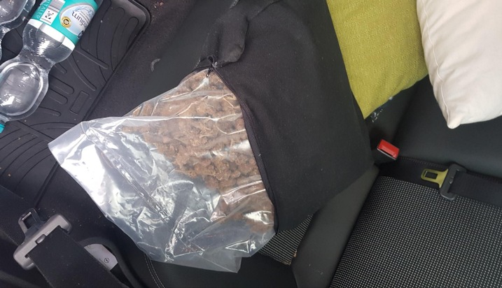 BPOL NRW: Bundespolizei findet ein Kilogramm Marihuana im Kissenbezug