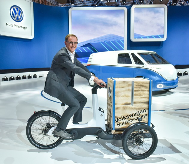Volkswagen Nutzfahrzeuge auf der IAA 2018: Vorstandschef Dr. Thomas Sedran präsentiert Lösungen für nachhaltige e-Mobilität