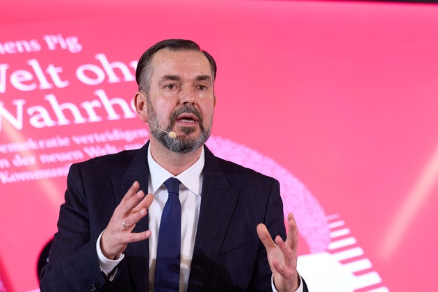 Buchpr&auml;sentation &bdquo;Welt ohne Wahrheit&ldquo;: Kooperation als Antwort auf die neue Kommunikationsordnung
