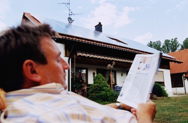 E.ON Energie Deutschland GmbH: Photovoltaik: White Label für Stadtwerke / Mit E.ON können Stadtwerke Solar-Anlagen unter eigener Marke Privat- und Gewerbekunden anbieten