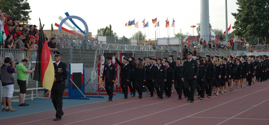 15. CTIF-Olympiade in Mulhouse feierlich eröffnet / Mehr als 3.000 Feuerwehrangehörige aus 26. Nationen beim Wettbewerb (BILD)