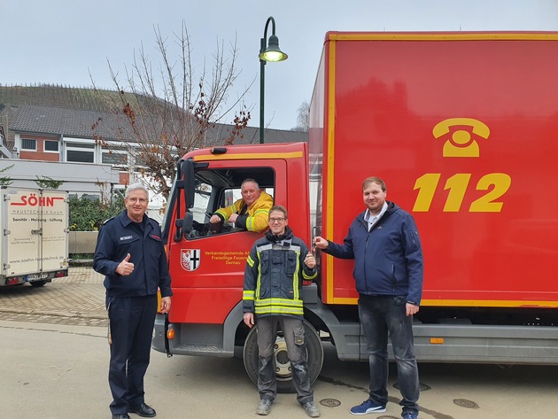 FW Xanten: Fahrzeugspende an die Freiwillige Feuerwehr Dernau