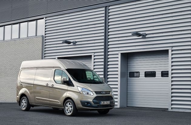 Ford-Werke GmbH: Neuer Ford Transit Custom nun auch mit Hochdach bestellbar (BILD)