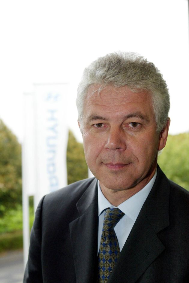 Neuer Geschäftsführer für Hyundai Motor Deutschland / Karl-Heinz Engels rückt nach acht erfolgreichen Jahren in den Aufsichtsrat / Werner H. Frey tritt zum 1. Dezember seine Nachfolge an