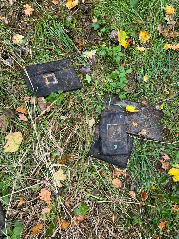 POL-KLE: Kalkar - Aufgefundener Tresor an der &quot;Ley&quot; in Kalkar / Polizei sucht Besitzer