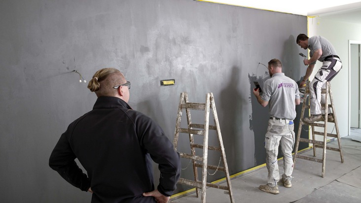 Tokio-Hotel-Drummer baut sein eigenes Heim / Gustav Schäfers Baustelle