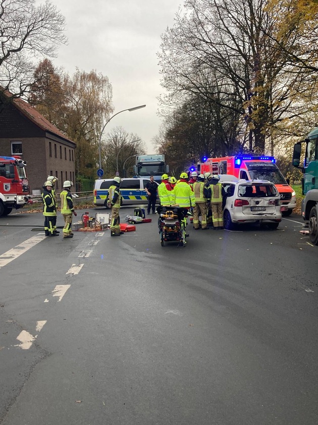 FW Datteln: Verkehrsunfall mit technischer Rettung