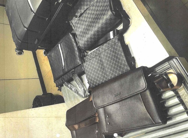 HZA-P: Zoll zieht am Flughafen BER fünf Kilogramm Heroin aus dem Verkehr / Schmuggler vorläufig festgenommen: Nun ermittelt die Zollfahndung