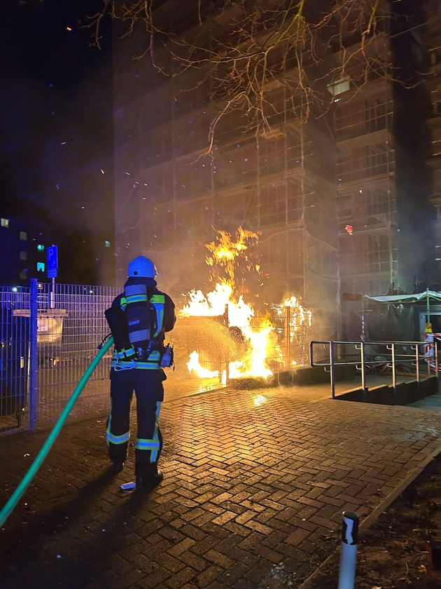 FW-EN: Ruhige Nacht f&uuml;r Rettungsdienst und Feuerwehr im Ennepe-Ruhr-Kreis - Zahlen gleichbleibend