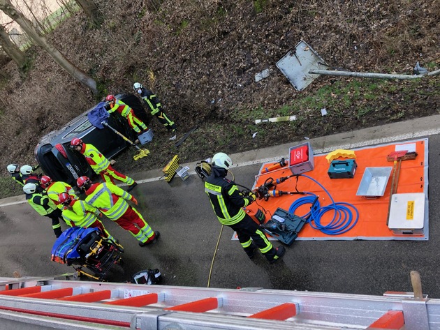 FW Mettmann: Verkehrsunfall auf der Meiersberger Str.