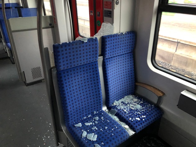 BPOL NRW: Bahnbetriebsunfall im Dortmunder Hauptbahnhof - S-Bahn fährt auf Prellbock - Mehrere Reisende verletzt - Bundespolizei hat Ermittlungen aufgenommen