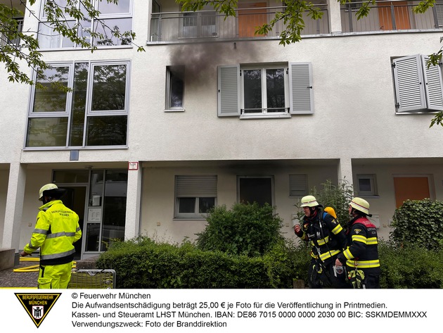 FW-M: Maisonette-Wohnung nach Brand unbewohnbar (Messestadt Riem)