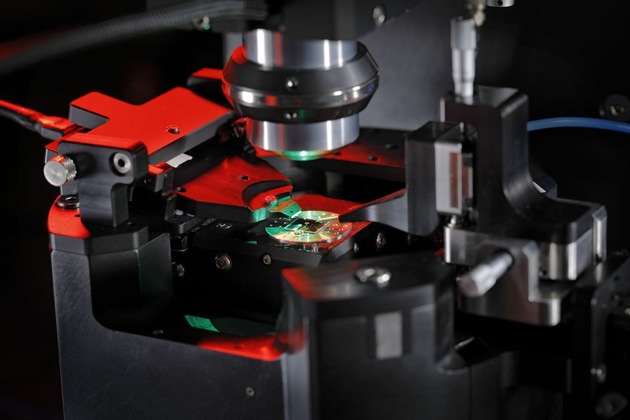Quantum magnetometers detect smallest material defects at an early stage